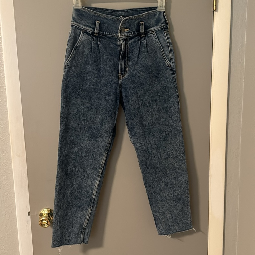 Hollister ultra high rise mom jeans